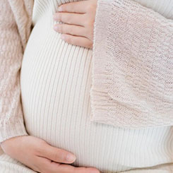 依据《🇲🇾中华人👧😀民共和国反垄断🐳法》，经营❕🏜者集中达🌌到法定申报标准🥂🧛‍♂️